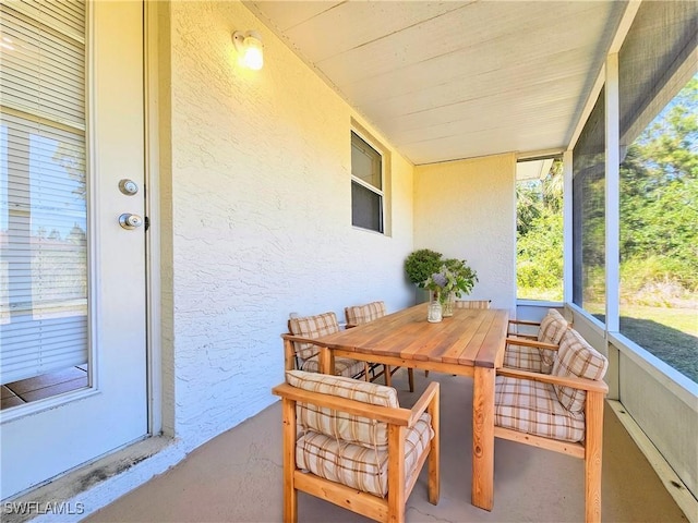 view of sunroom / solarium