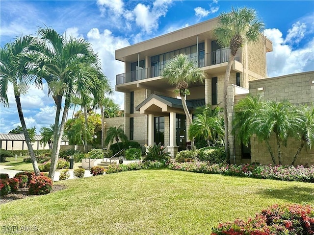 6102 Augusta Dr Unit 209, Fort Myers, FL 33907 - exterior space