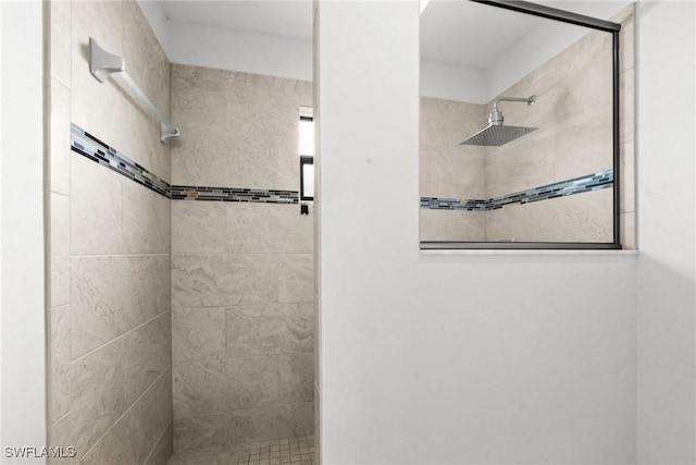 3734 SE 3rd Pl, Cape Coral, FL 33904 - bathroom featuring a stall shower