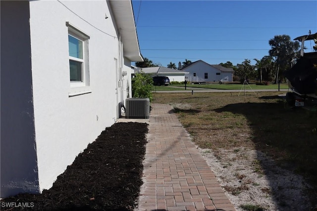 view of yard featuring cooling unit