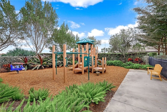 8021 Calle Canovas Ct, Naples, FL 34114 - community play area featuring fence