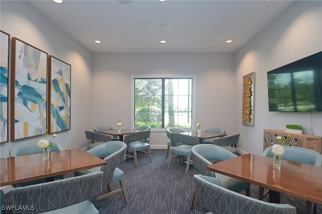 carpeted home office featuring recessed lighting and baseboards