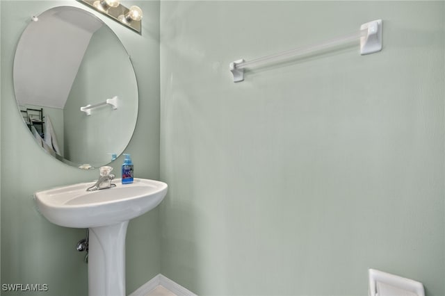 3627 Pine Oak Cir Unit 101, Fort Myers, FL 33916 - view of bathroom