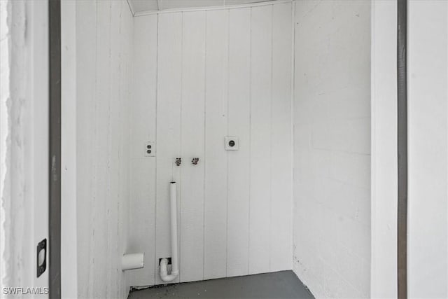 3652 Hibiscus Ave, Naples, FL 34104 - interior space with laundry area, electric dryer hookup, and washer hookup