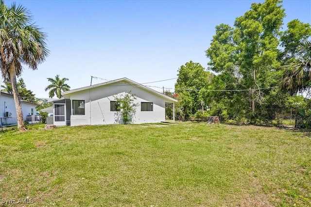 3652 Hibiscus Ave, Naples, FL 34104 - view of yard