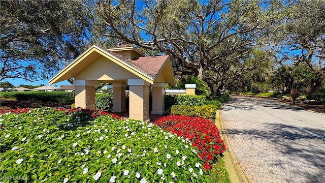 20695 Country Barn Dr, Estero, FL 33928 - surrounding community featuring driveway
