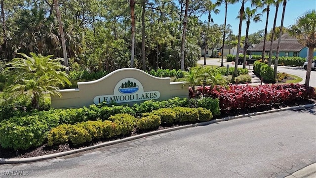 view of community / neighborhood sign