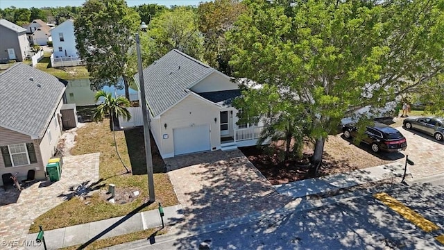 drone / aerial view featuring a residential view