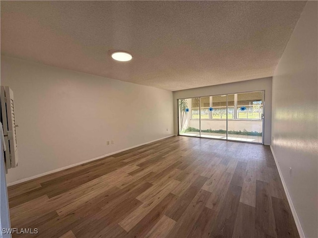 1828 Pine Valley Dr Unit 209, Fort Myers, FL 33907 - photo 2