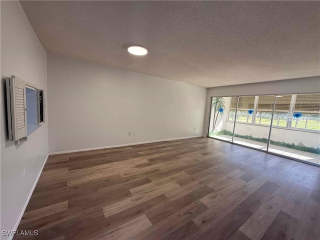 1828 Pine Valley Dr Unit 209, Fort Myers, FL 33907 - photo 3