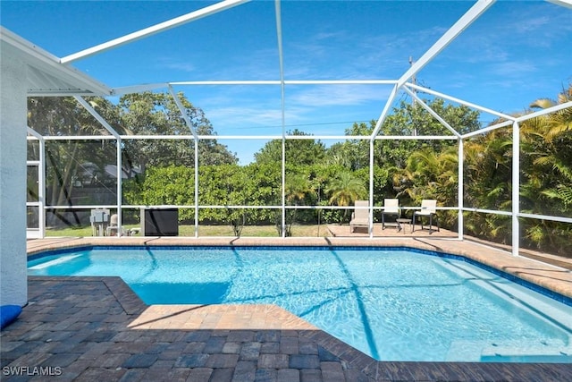 41 5th St, Bonita Springs, FL 34134 - outdoor pool with a lanai and a patio area