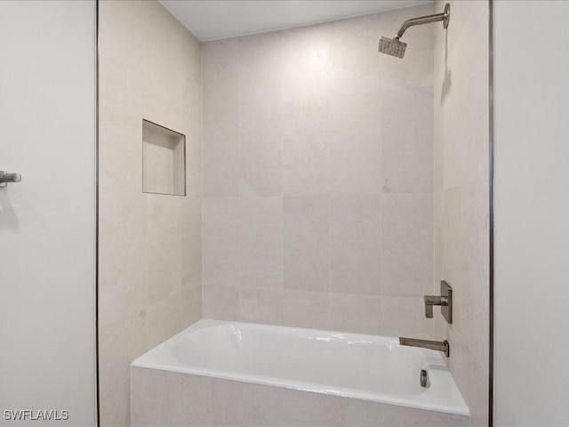 full bathroom with shower / bathing tub combination