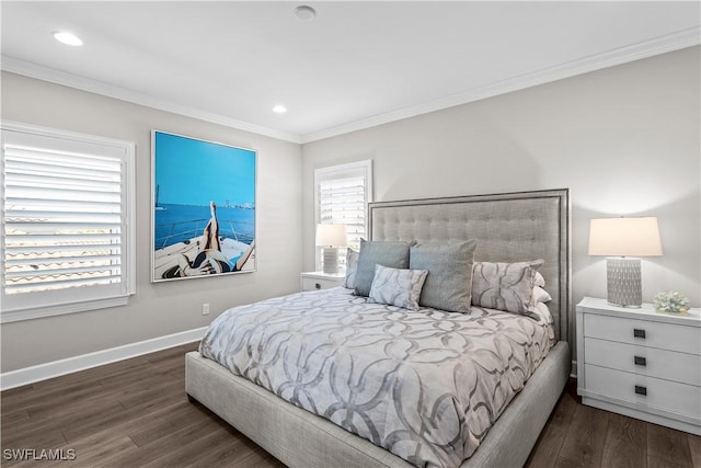 bedroom featuring wood finished floors, crown molding, multiple windows, baseboards, and recessed lighting