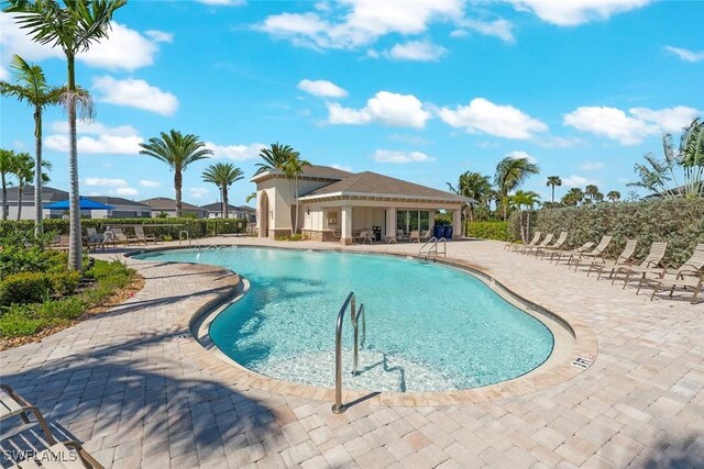 6667 Estero Bay Dr, Fort Myers, FL 33908 - community pool with a patio