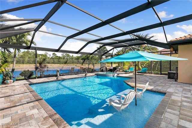 1621 Songbird Ct, Naples, FL 34120 - view of pool with a patio, a pool with connected hot tub, and glass enclosure