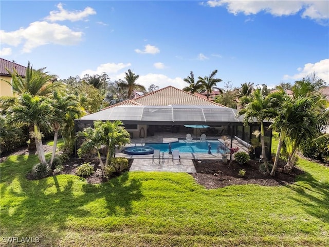 1621 Songbird Ct, Naples, FL 34120 - outdoor pool with an in-ground hot tub, a patio area, a lawn, and a lanai