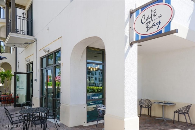 1490 5th Ave S Unit 200B, Naples, FL 34102 - view of patio / terrace