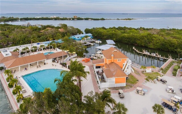 200 Gold Finch Dr, Upper Captiva, FL 33924