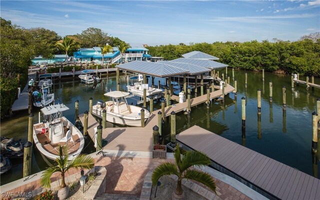 200 Gold Finch Dr, Upper Captiva, FL 33924