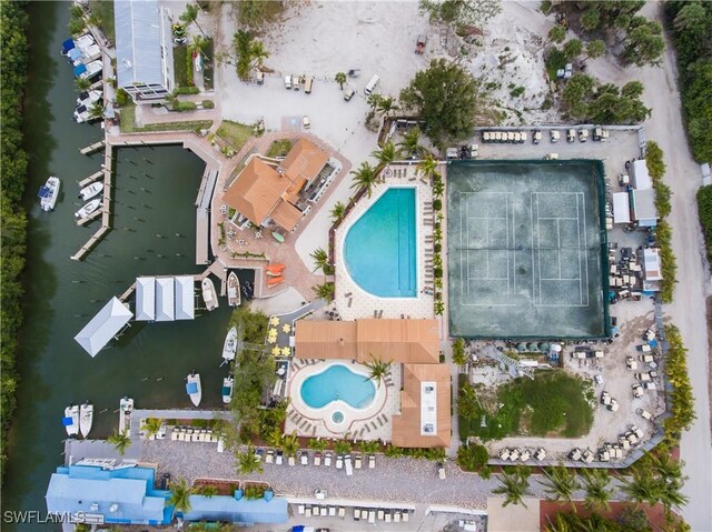 200 Gold Finch Dr, Upper Captiva, FL 33924