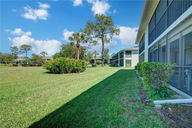 1232 Commonwealth Cir Unit P103, Naples, FL 34116 - view of yard