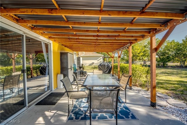 2303 NE 7th Ave, Cape Coral, FL 33909 - view of patio / terrace with outdoor dining area