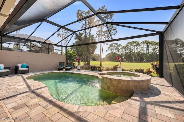 7523 Moorgate Point Way, Naples, FL 34113 - view of swimming pool featuring a patio, a pool with connected hot tub, and a lanai