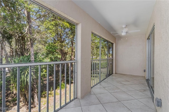 balcony with a ceiling fan
