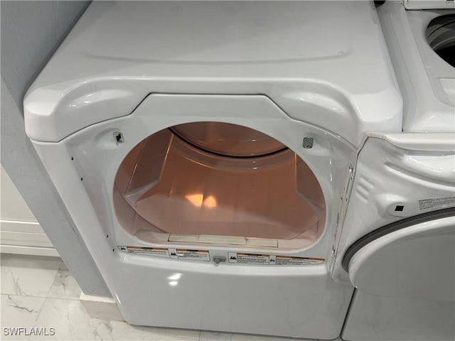 1376 Archer St Unit 6, Lehigh Acres, FL 33936 - interior details featuring washer / clothes dryer