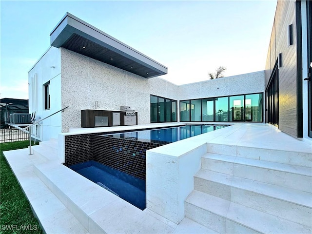 view of outdoor pool