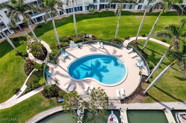 383 Harbour Dr Unit 209, Naples, FL 34103 - aerial view of a pool