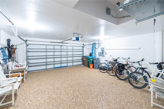 931 SW 35th Ter, Cape Coral, FL 33914 - garage with a garage door opener