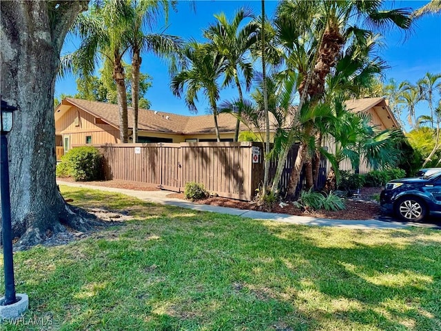 17304 Timber Oak Ln, Fort Myers, FL 33908 - view of yard featuring fence