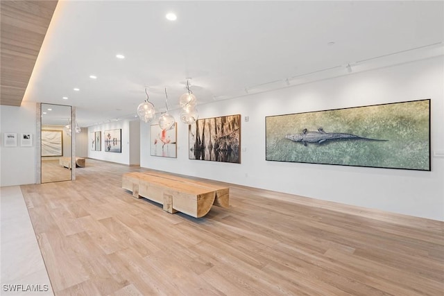 common area featuring recessed lighting
