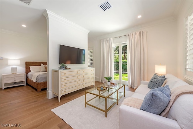 4300 Brynwood Dr, Naples, FL 34119 - living room featuring recessed lighting, light wood finished floors, visible vents, and ornamental molding