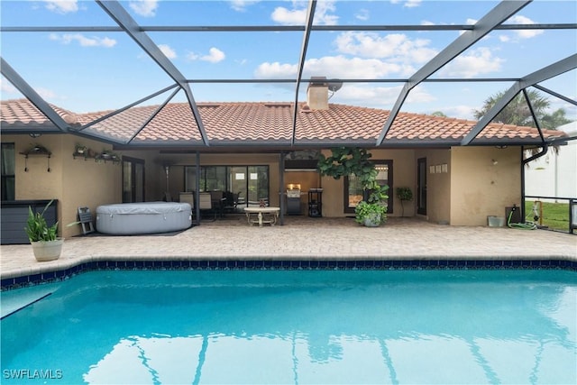 7090 Hendry Creek Dr, Fort Myers, FL 33908 - outdoor pool featuring a patio, a hot tub, and glass enclosure