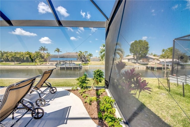 3914 SW 17th Ave, Cape Coral, FL 33914 - sunroom featuring a water view