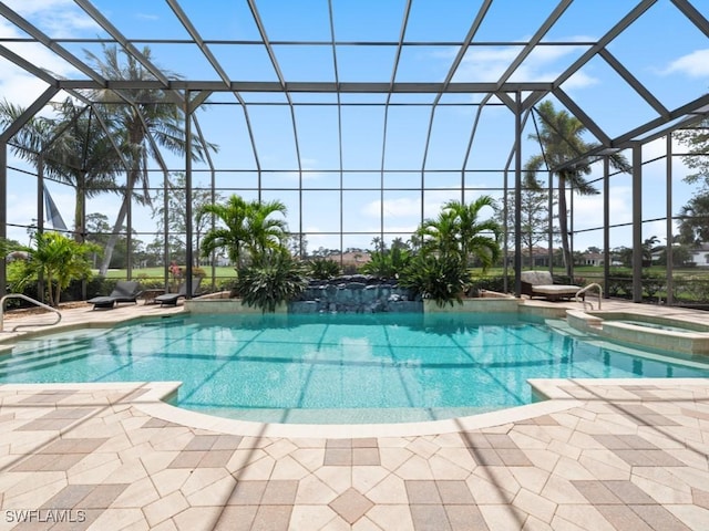 4244 Brynwood Dr, Naples, FL 34119 - view of swimming pool featuring a patio, a pool with connected hot tub, and a lanai