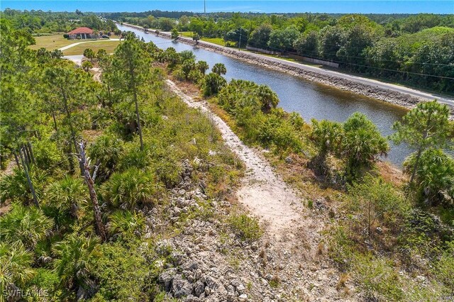 919 4th St SE, Naples, FL 34117
