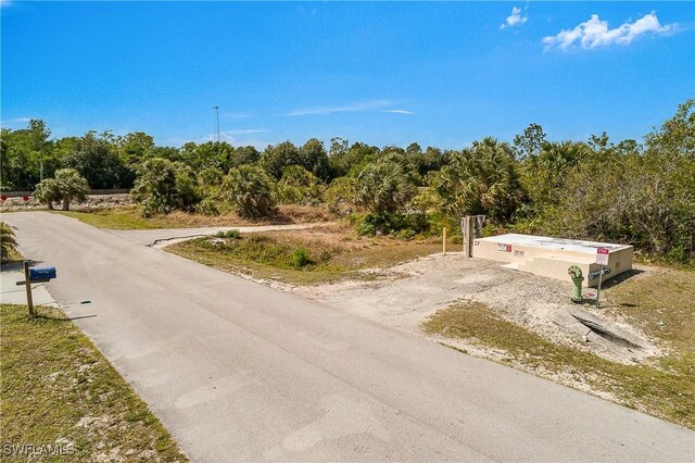 919 4th St SE, Naples, FL 34117