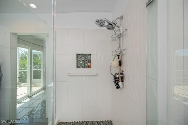 4238 Gardner Dr, Port Charlotte, FL 33952 - bathroom with a tile shower