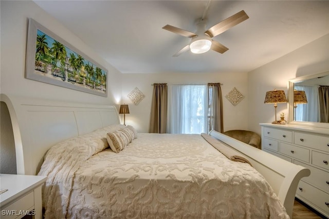 bedroom with a ceiling fan