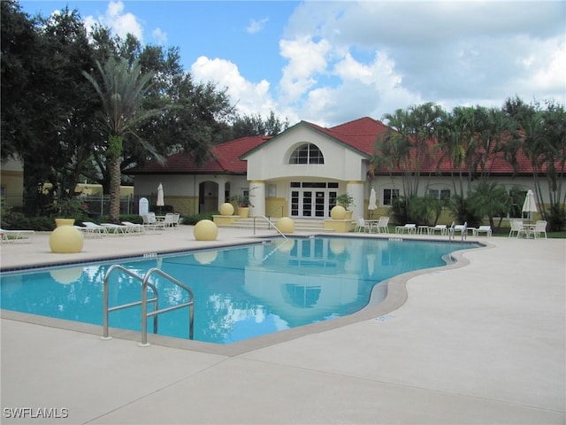 11510 Villa Grand Unit 418, Fort Myers, FL 33913 - pool with fence and a patio area