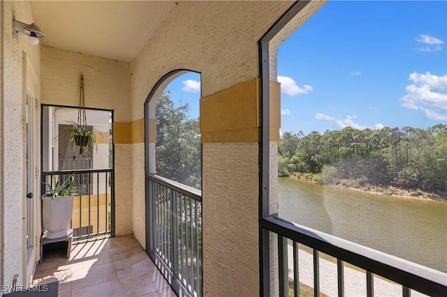 11520 Villa Grand Unit 1018, Fort Myers, FL 33913 - balcony featuring a water view