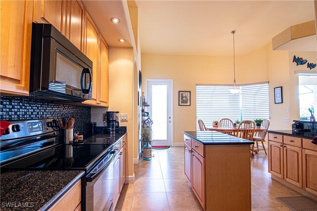 1237 NW 36th Ave, Cape Coral, FL 33993 - photo 14