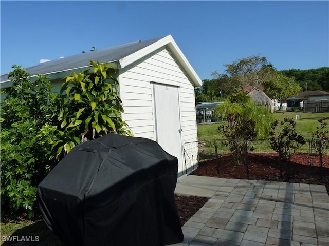 2138 Bahama Ave, Fort Myers, FL 33905 - view of outdoor structure featuring fence