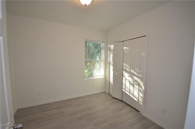 3341 Willard St, Fort Myers, FL 33916 - unfurnished room featuring baseboards and light wood finished floors