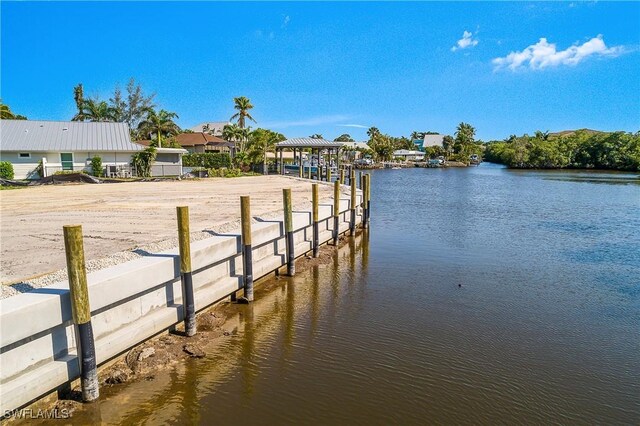3164 Lakeview Dr, Naples, FL 34112