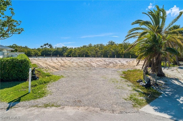 3164 Lakeview Dr, Naples, FL 34112