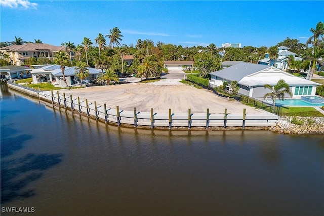 3164 Lakeview Dr, Naples, FL 34112